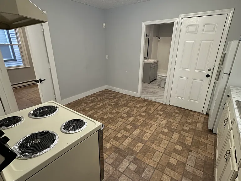 371 Shelton Ave #1 — Photo 5