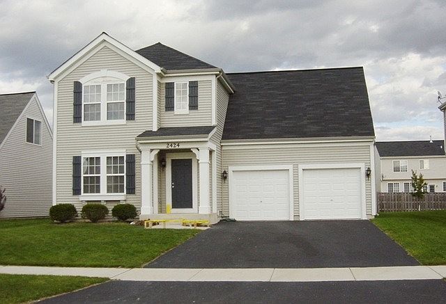 1st image of 2424 Hanbury Ln