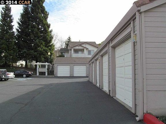 5th image of 133 Tuscany Ct #133