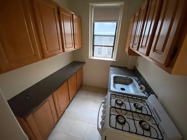 1170 Commonwealth Ave #1 — Photo 9