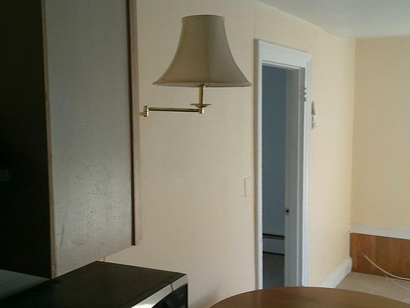 3rd image of 704 Camden Ave APT 1