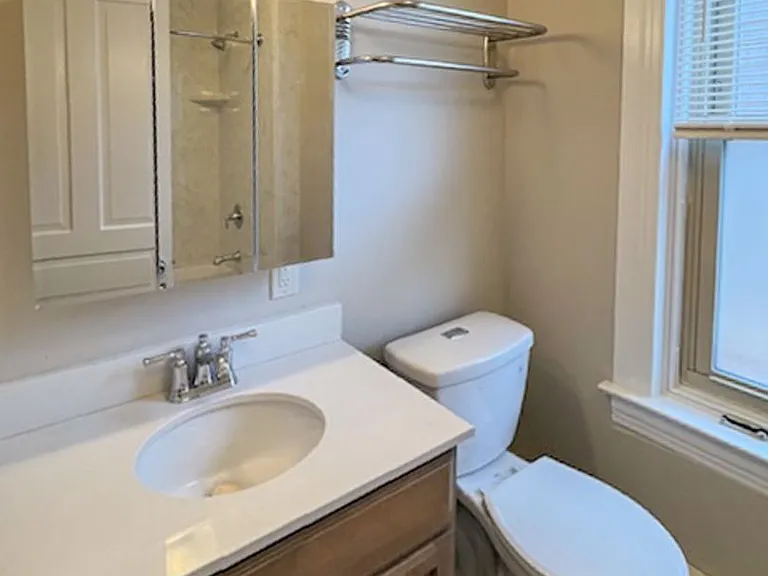 822 S Duke St — Photo 12