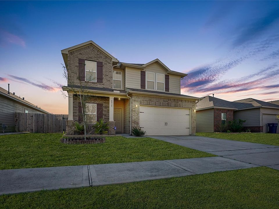 1st image of 6939 Hazelnut Ln
