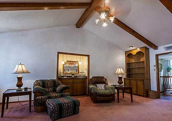 4th image of 1348 Vista Granada Dr