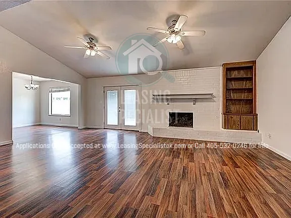 3100 Greenwood Ct — Photo 6