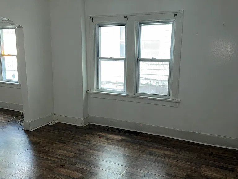431 Hollenbeck St — Photo 9