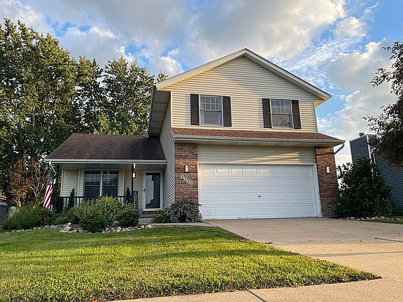 2nd image of 2335 W 60th Pl