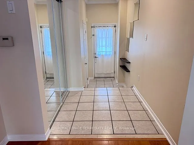 3 bed, $3,200 — Photo 2