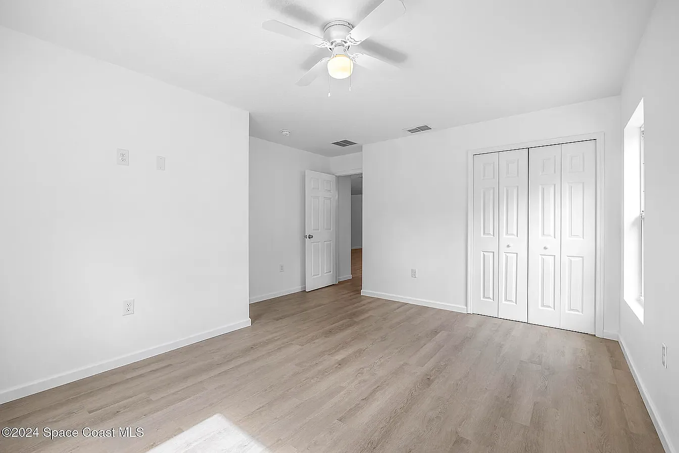 1 bed, 1766 sqft, $900 — Photo 1