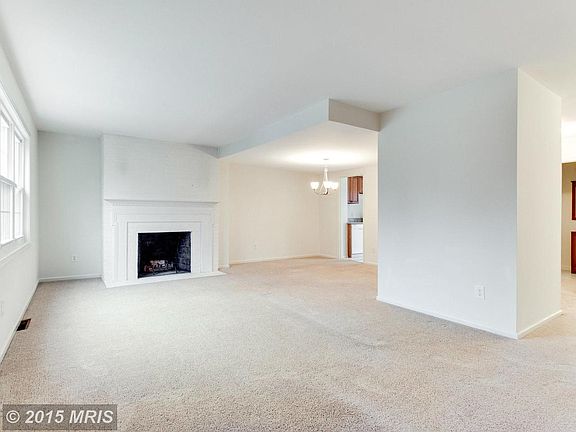 3rd image of 3303 Ardley Ct
