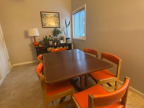 5th image of 912 S Vine St APT 5