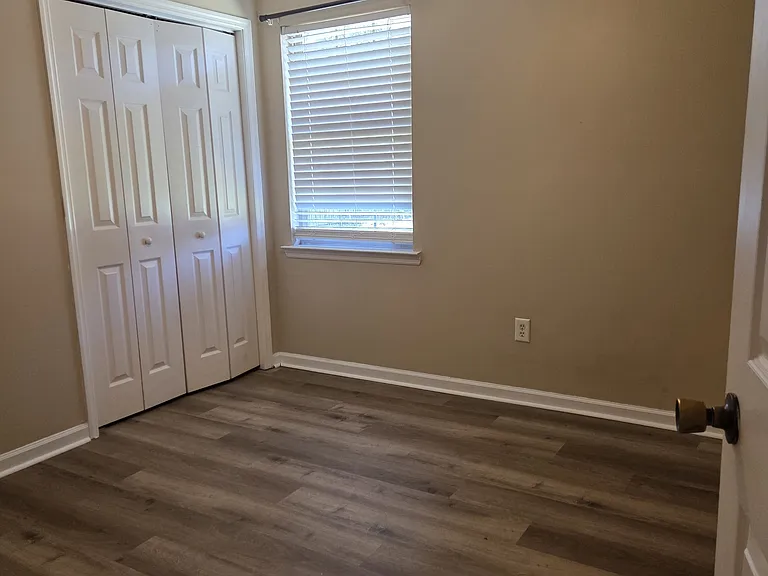 119 Wayfair Ln — Photo 14
