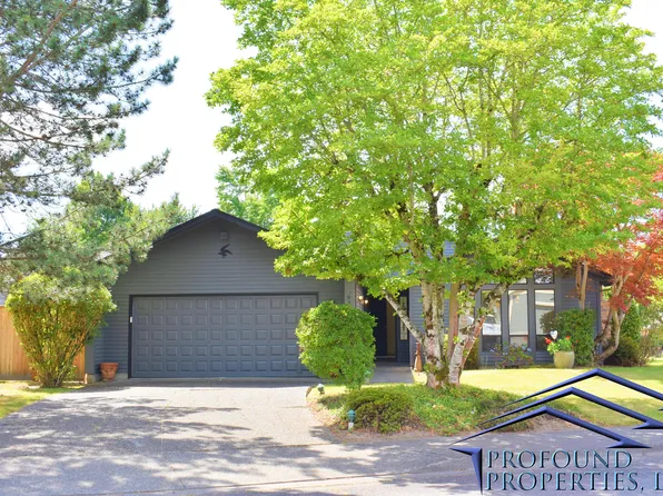 895 SW 167th Pl, Beaverton, OR 97006