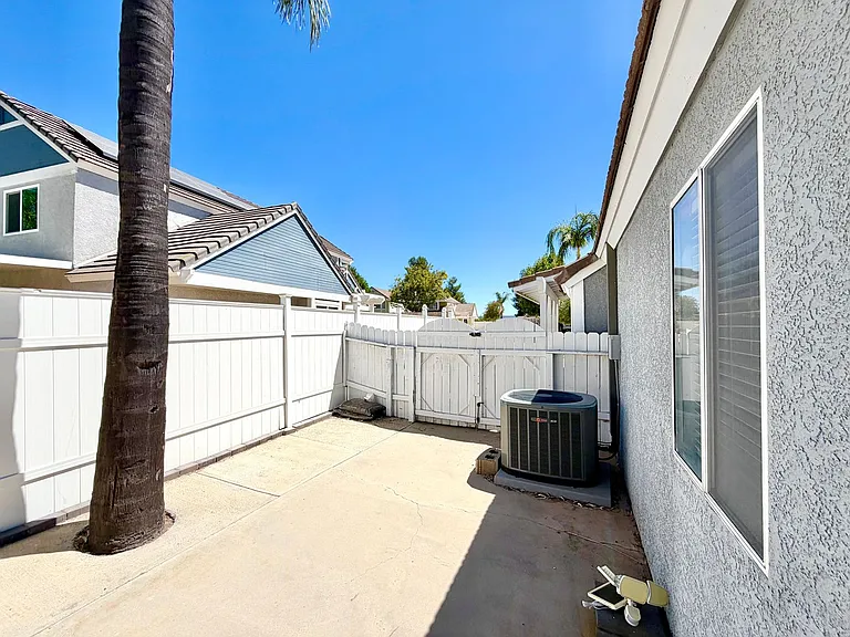 23986 Falconer Dr — Photo 26