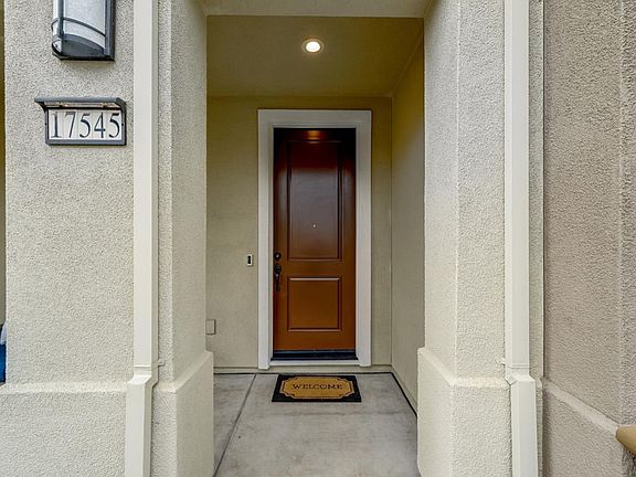 5th image of 17545 Butterfield Blvd