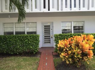 112 Wellington Cir #D-1120, West Palm Beach, FL 33417