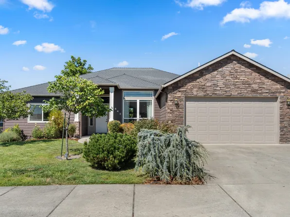 642 Sheffield Dr, Eagle Pt, OR 97524