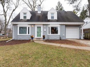 1221 Deerfield Rd, Deerfield, IL 60015