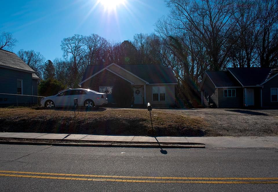 1st image of 519 Maxwell Ave