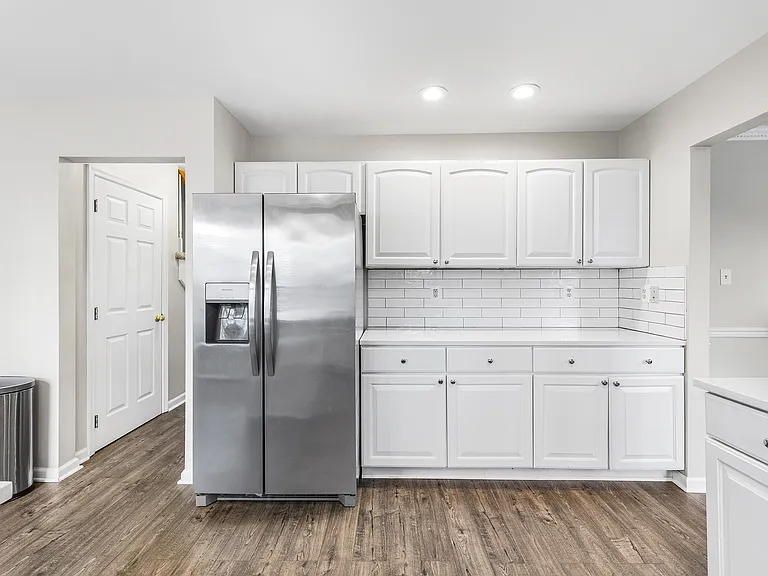 6262 White Cove Dr — Photo 9