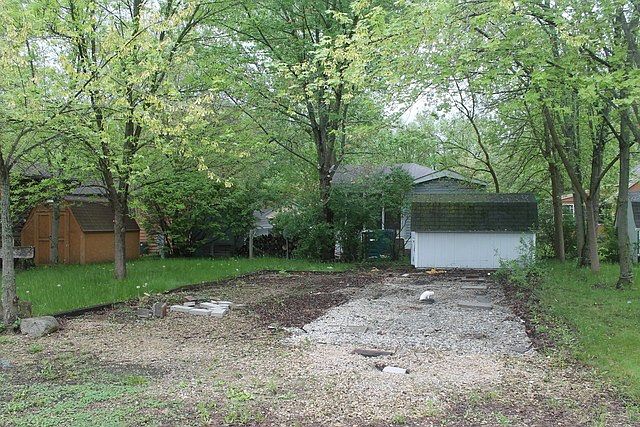 1st image of 32 Aspen Ln