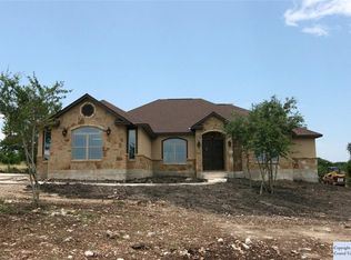 668 Cambridge Dr, New Braunfels, TX 78132
