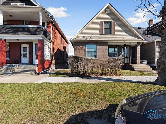 3rd image of 747 Forsythe St