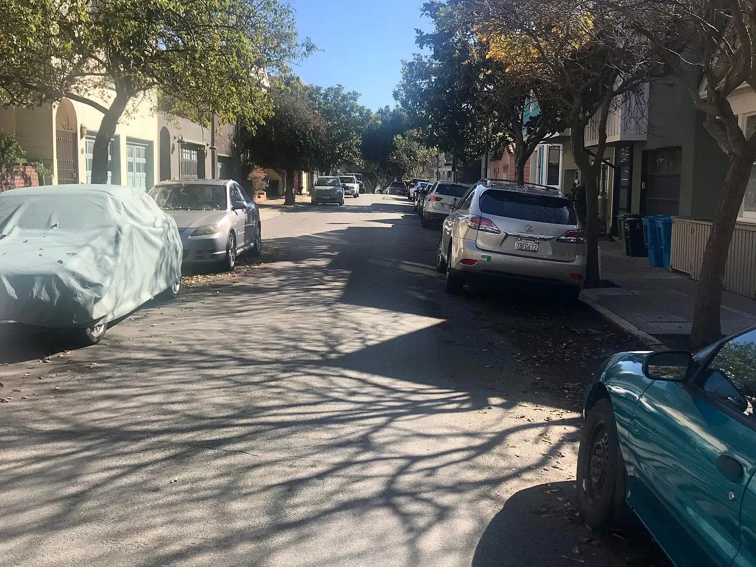 2 bed, 1.5 bath, 975 sqft, $5,500 — Photo 4