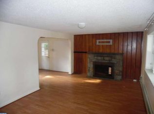 416 Poplar St, Sharon Hill, PA 19079