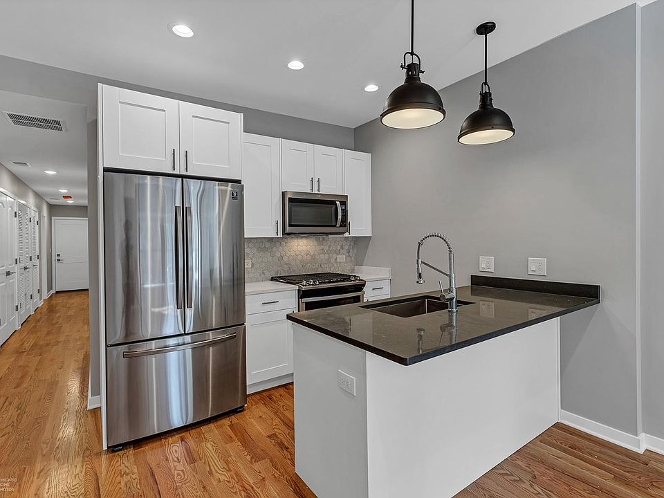 1st image of 1348 W Bryn Mawr Ave