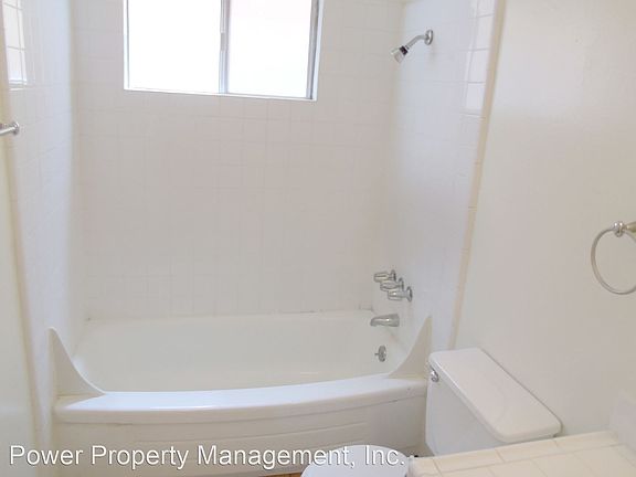 5th image of 1735 Coronado Ave APT 2