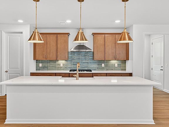 5th image of 1086 Glenshaw St