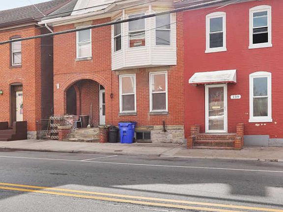 3rd image of 141 E Baltimore St