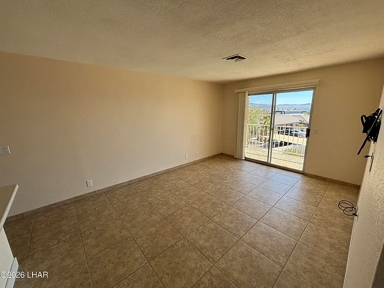 1720 Bahama Ave #B-7 — Photo 5