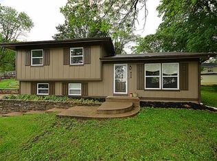 606 W Hurt St, Liberty, MO 64068