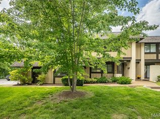 2613 Hampton Rd, Saint Charles, MO 63303