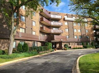 850 Wellington Ave UNIT 111, Elk Grove Village, IL