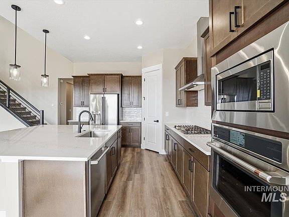 6th image of this home
