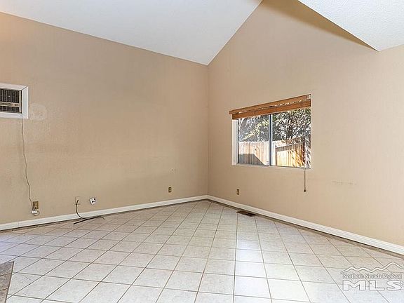 3rd image of 2792 Ashley Park Dr