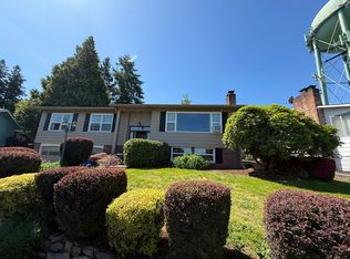 13420 NE Rose Pkwy, Portland, OR 97230