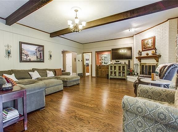 5th image of 3719 Wood Rail Dr