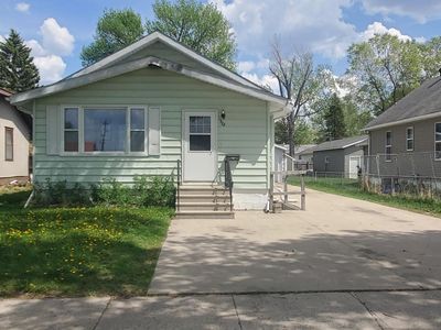 326 24th St S, Fargo, ND, 58103