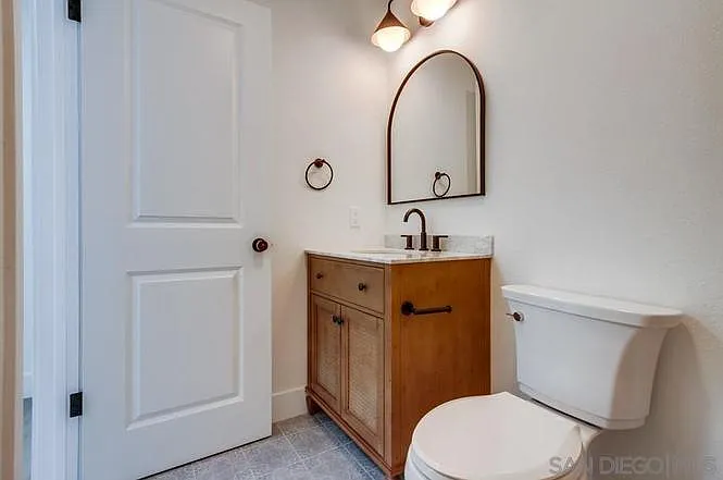 10190 Drumcliff Ave — Photo 26