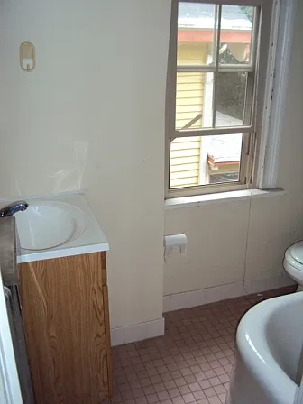 149 Montgomery St #3 — Photo 8