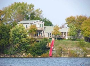 116 N Shore Ct, Hurley, SD 57036