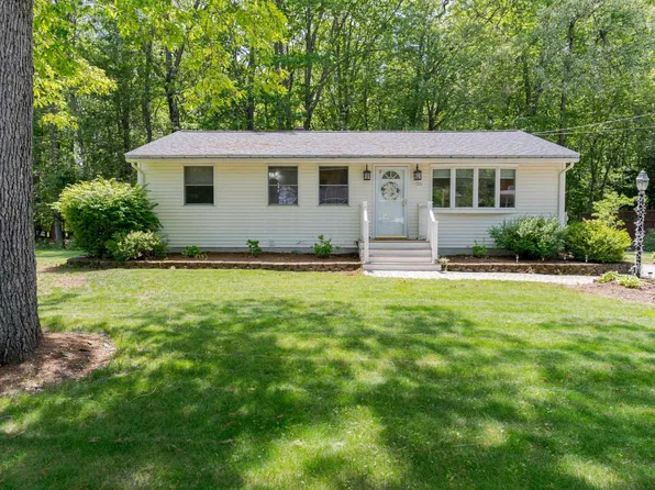 25 Spruce Drive, Dover, NH 03820