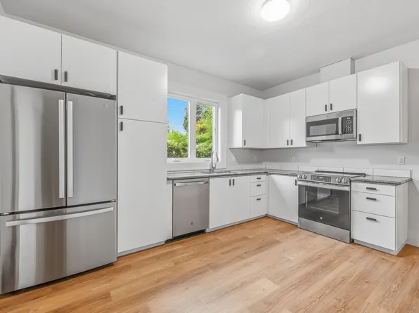 545 NE Graham St, Portland, OR 97212