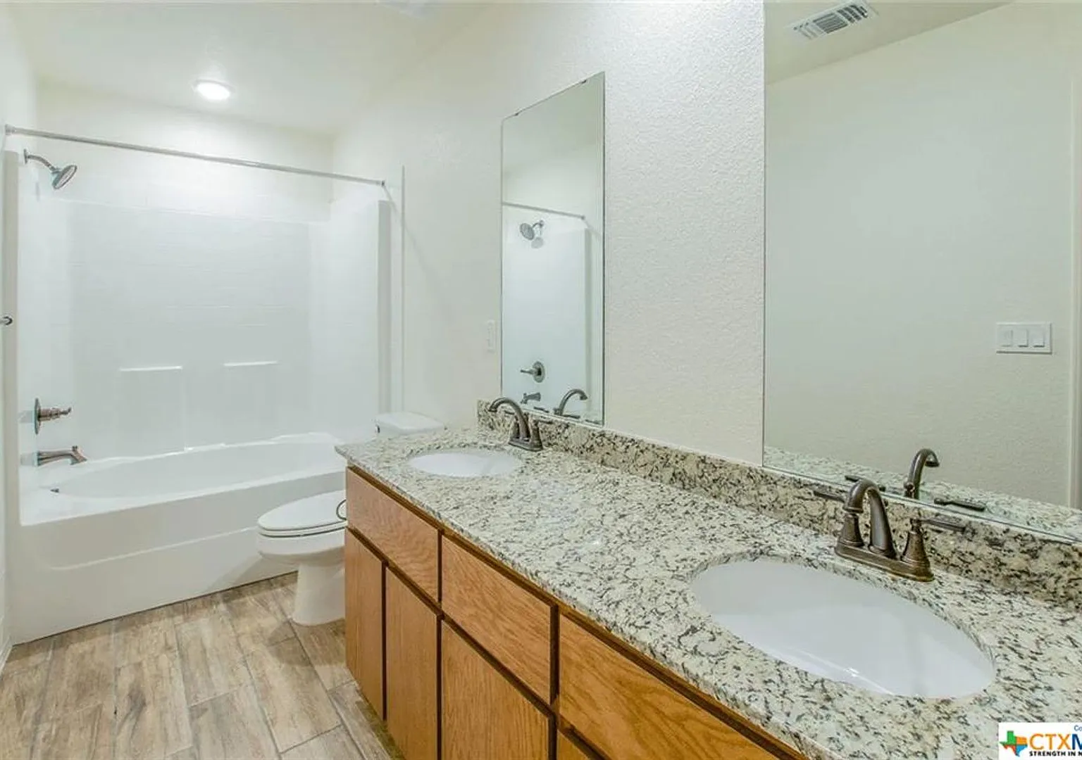 2408 Alterman Dr B — Photo 3