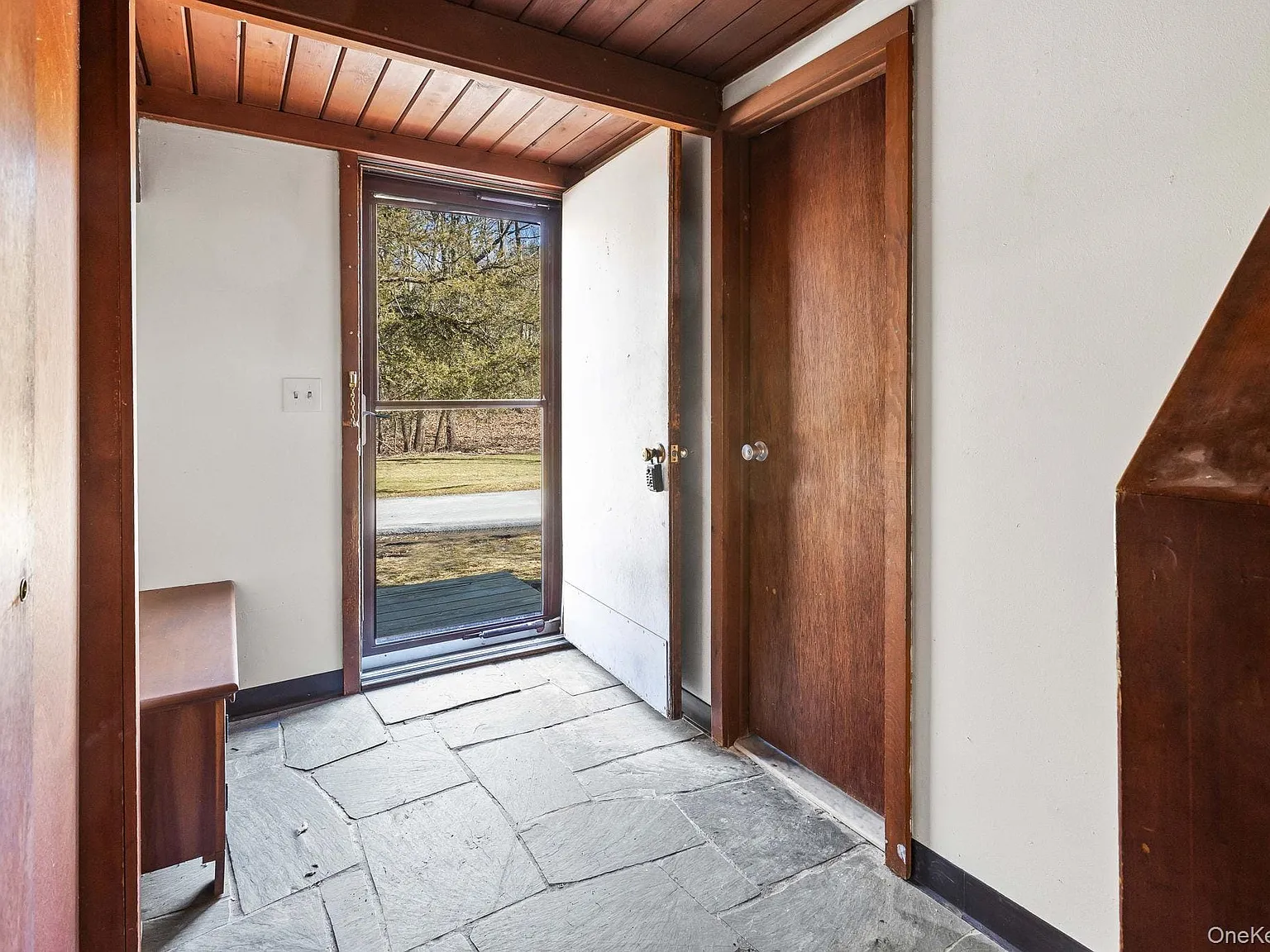 1 bed, 1.0 bath, 850 sqft, $2,100 — Photo 3