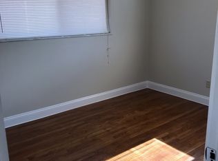 4313 Walker Ln APT B, Normandy, MO 63121